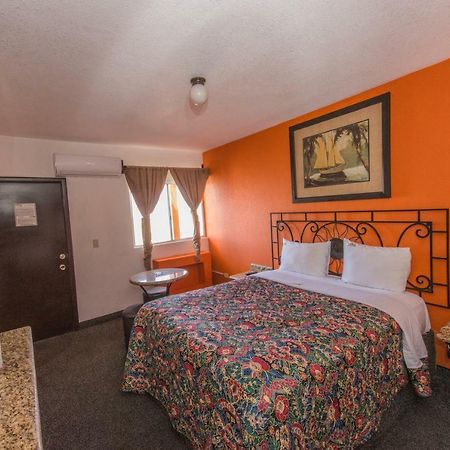 Hotel Cucapa Matamoros  Buitenkant foto