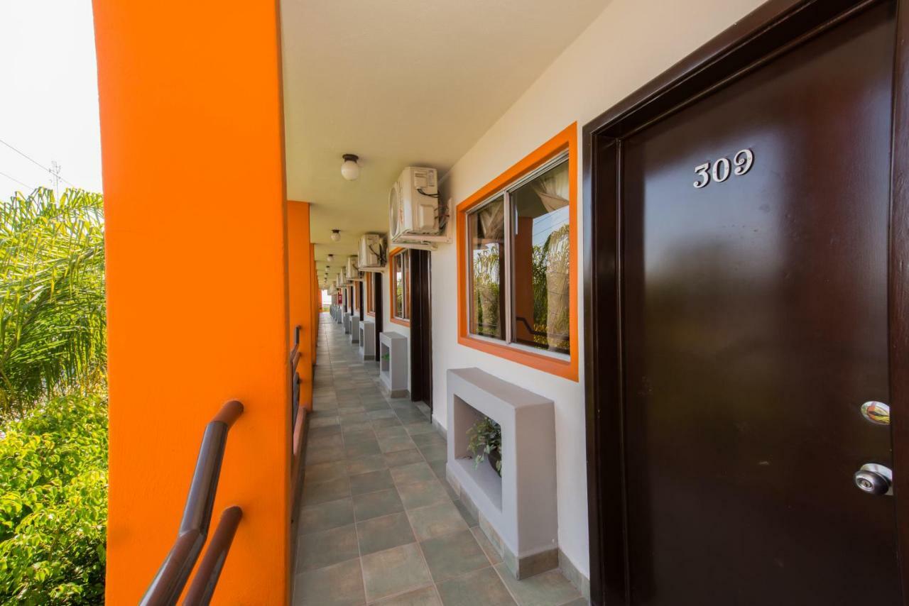 Hotel Cucapa Matamoros  Buitenkant foto